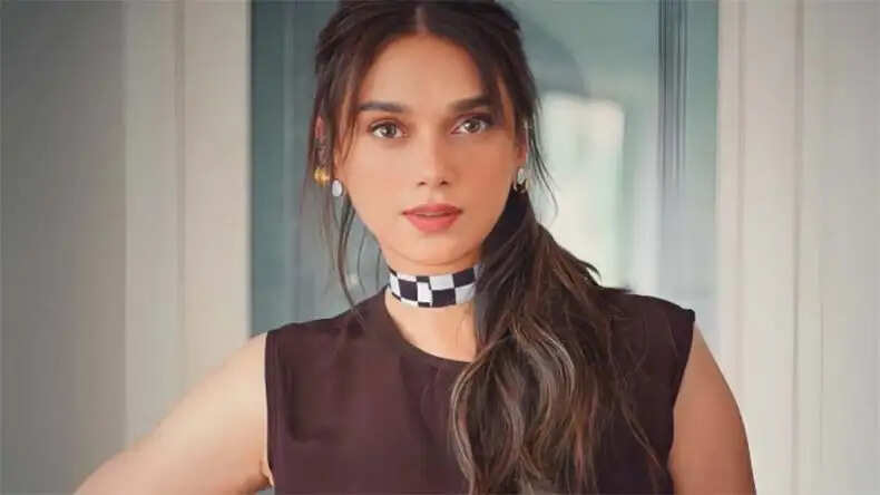 अदिति राव हैदरी ने पेड निगेटिविटी पर अपनी राय साझा की