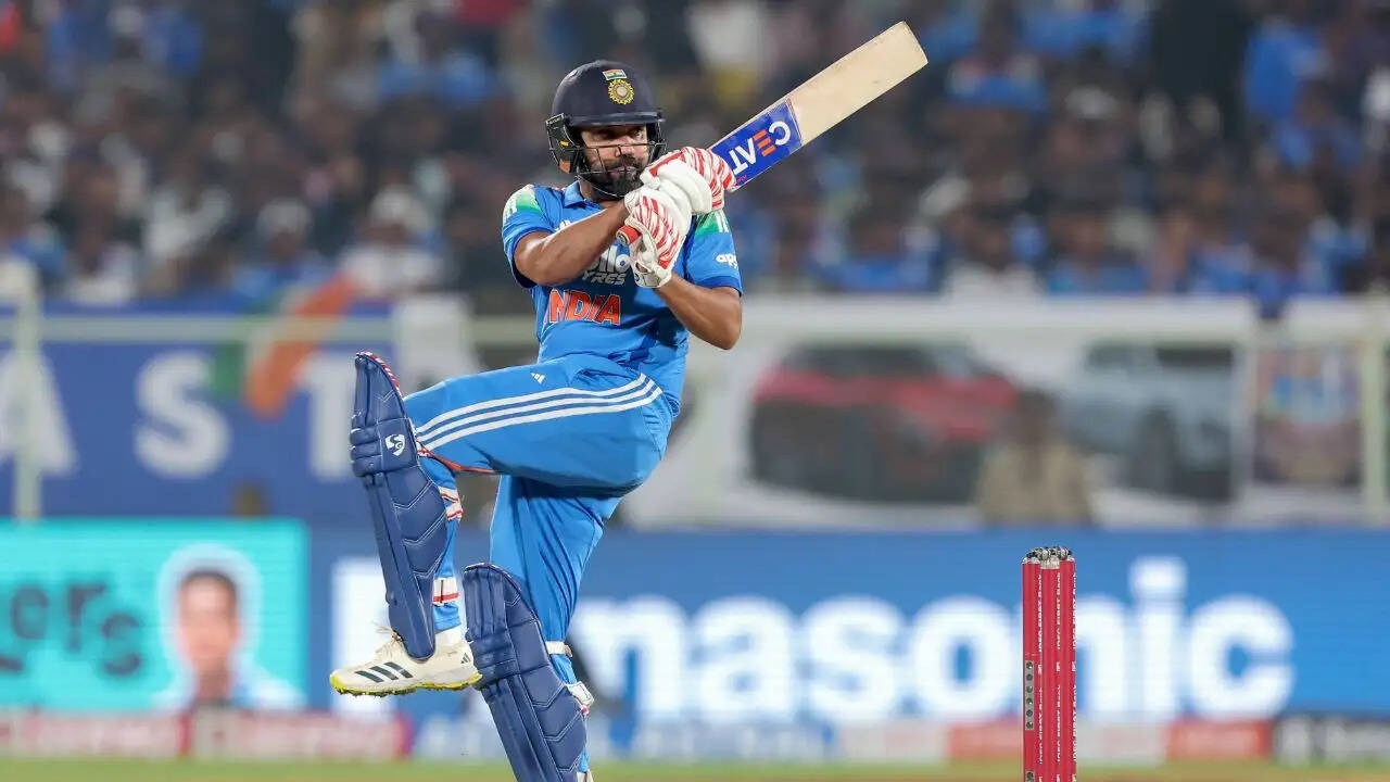 रोहित शर्मा की फिटनेस पर बीसीसीआई की चिंता, वनडे सीरीज में शामिल