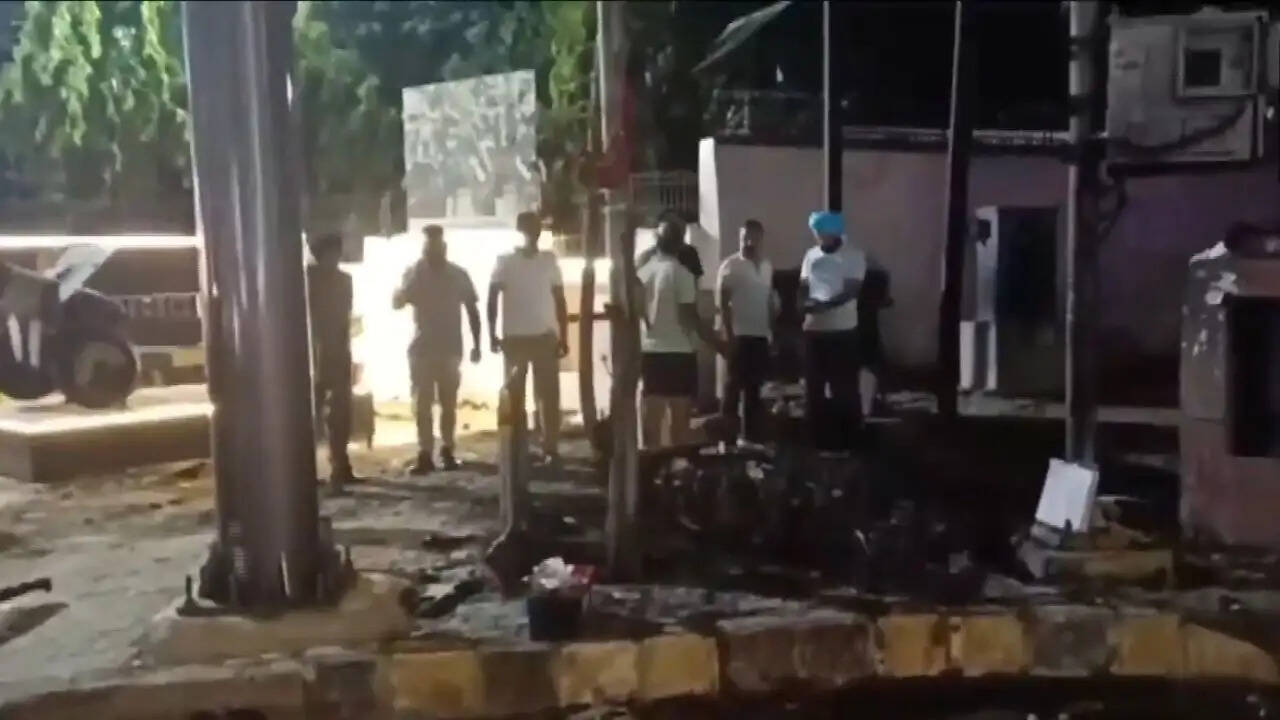 जालंधर में बीएसएफ मुख्यालय के बाहर विस्फोट से हड़कंप