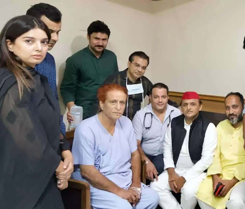 मुरादाबाद में आजम खान की बेटी की राजनीतिक एंट्री से हलचल