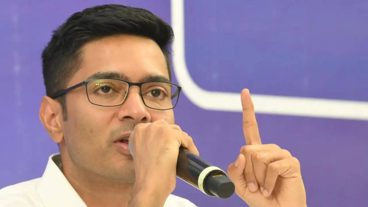 क्या अभिषेक बनर्जी के भड़काऊ भाषणों से बढ़ी मुश्किलें? जानें पूरी कहानी