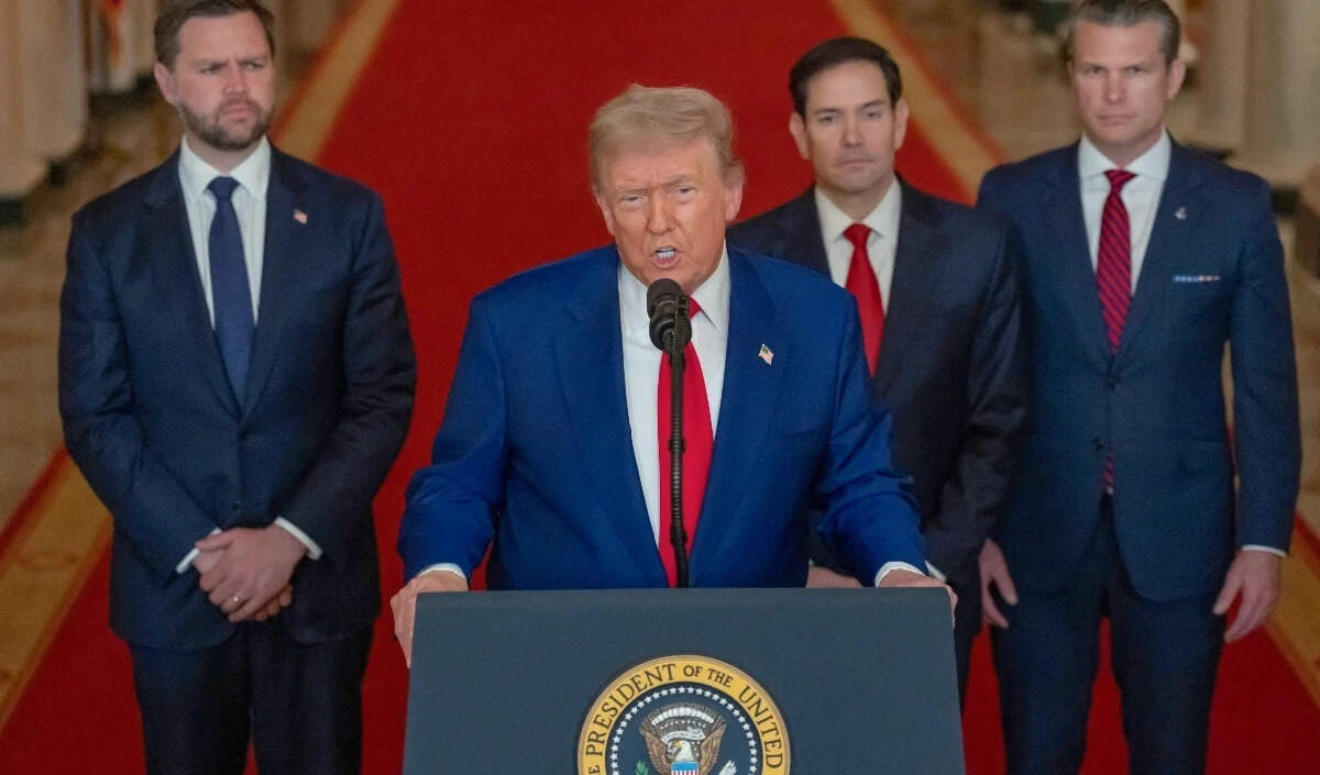 अमेरिका और वेनेजुएला के बीच बढ़ता तनाव: युद्ध की संभावना