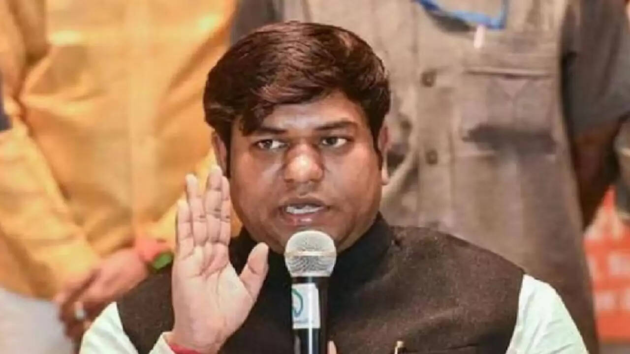 बिहार चुनाव परिणाम पर मुकेश सहनी का बयान: आर्थिक लाभ के आधार पर हुआ मतदान