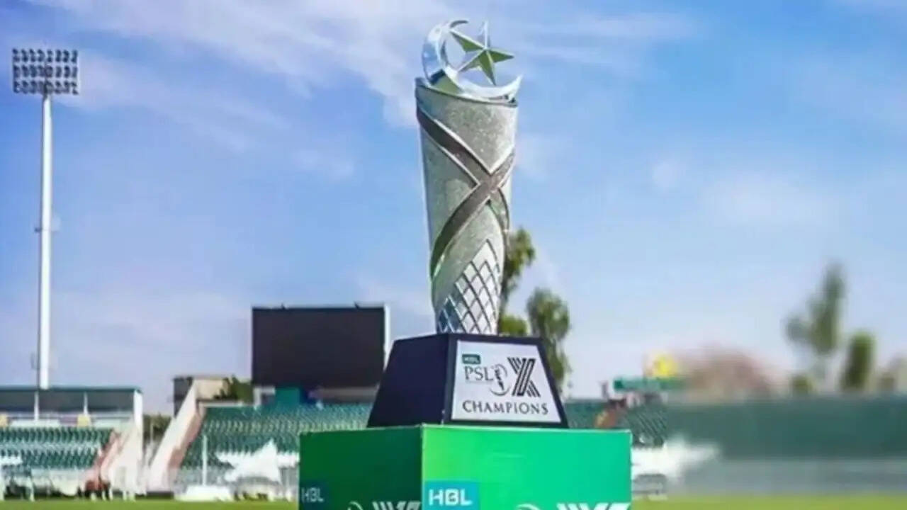 PSL 2026 पर अहमद शहजाद की तीखी टिप्पणी: क्या रिटायर्ड खिलाड़ियों की लीग है?
