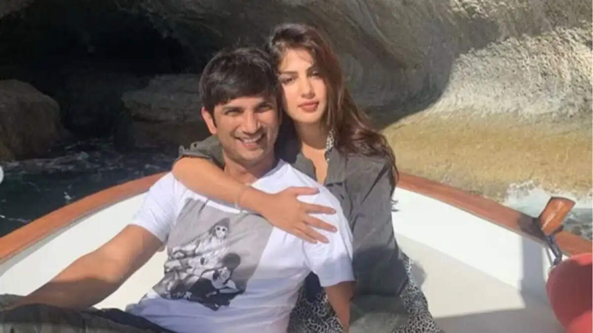 सुशांत सिंह राजपूत केस में रिया चक्रवर्ती को मिली राहत, बैंक खाते अनफ्रीज़