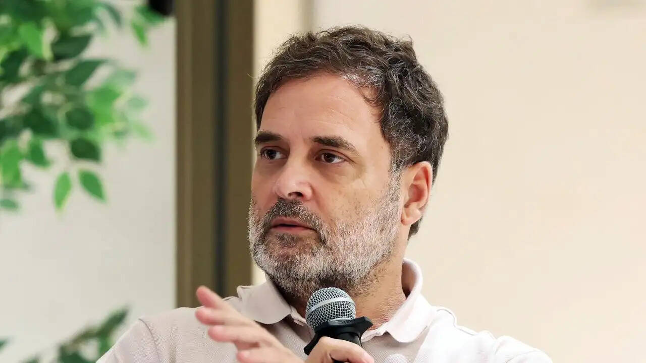 राहुल गांधी ने UPI चार्ज पर मोदी सरकार को घेरा