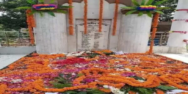 अगस्त क्रांति : अंग्रेज कलेक्टर भाग खड़ा हुआ और बलिया हो गया आजाद