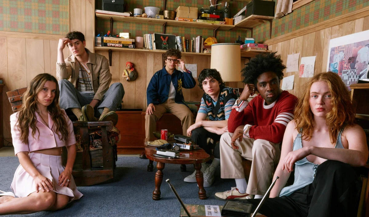 स्ट्रेंजर थिंग्स 5: कन्फॉर्मिटी गेट थ्योरी पर फैंस की प्रतिक्रियाएँ