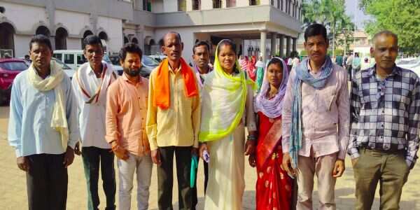 धमतरी : झुंझराकसा के कमारपारा में बच्चों के लिए आंगनबाड़ी नहीं