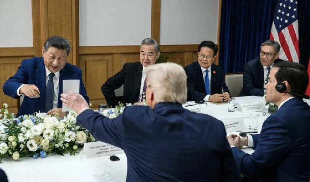 शी जिनपिंग की छवि में बदलाव: अमेरिका द्वारा जारी तस्वीरों ने मचाई हलचल