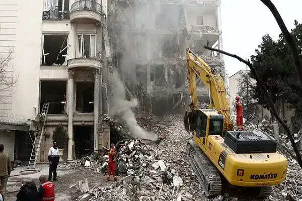 ईरान-इजरायल तनाव: मिसाइल हमले जारी, ट्रंप ने हमलों को टालने का किया ऐलान