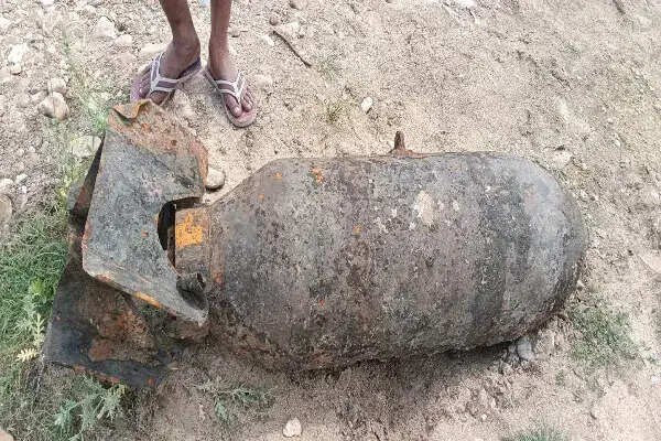 झारखंड में मिला 227 किलोग्राम का अमेरिकी बम, सेना की मदद से होगा निष्क्रिय