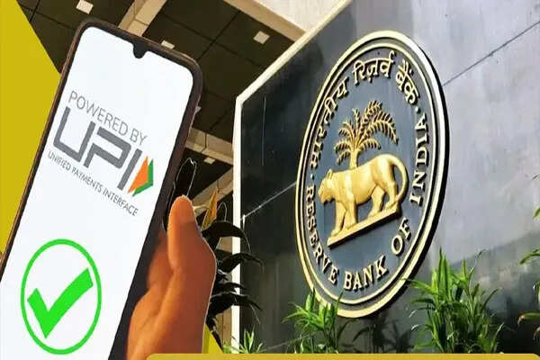 साइबर ठगी से बचने के उपाय: फेक स्क्रीनशॉट और QR कोड स्कैम