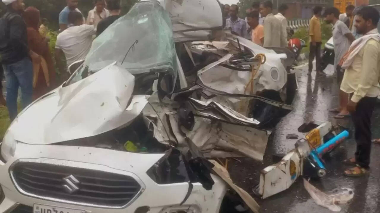 मैनपुरी में दर्दनाक सड़क हादसा: एक ही परिवार के 5 सदस्यों की मौत