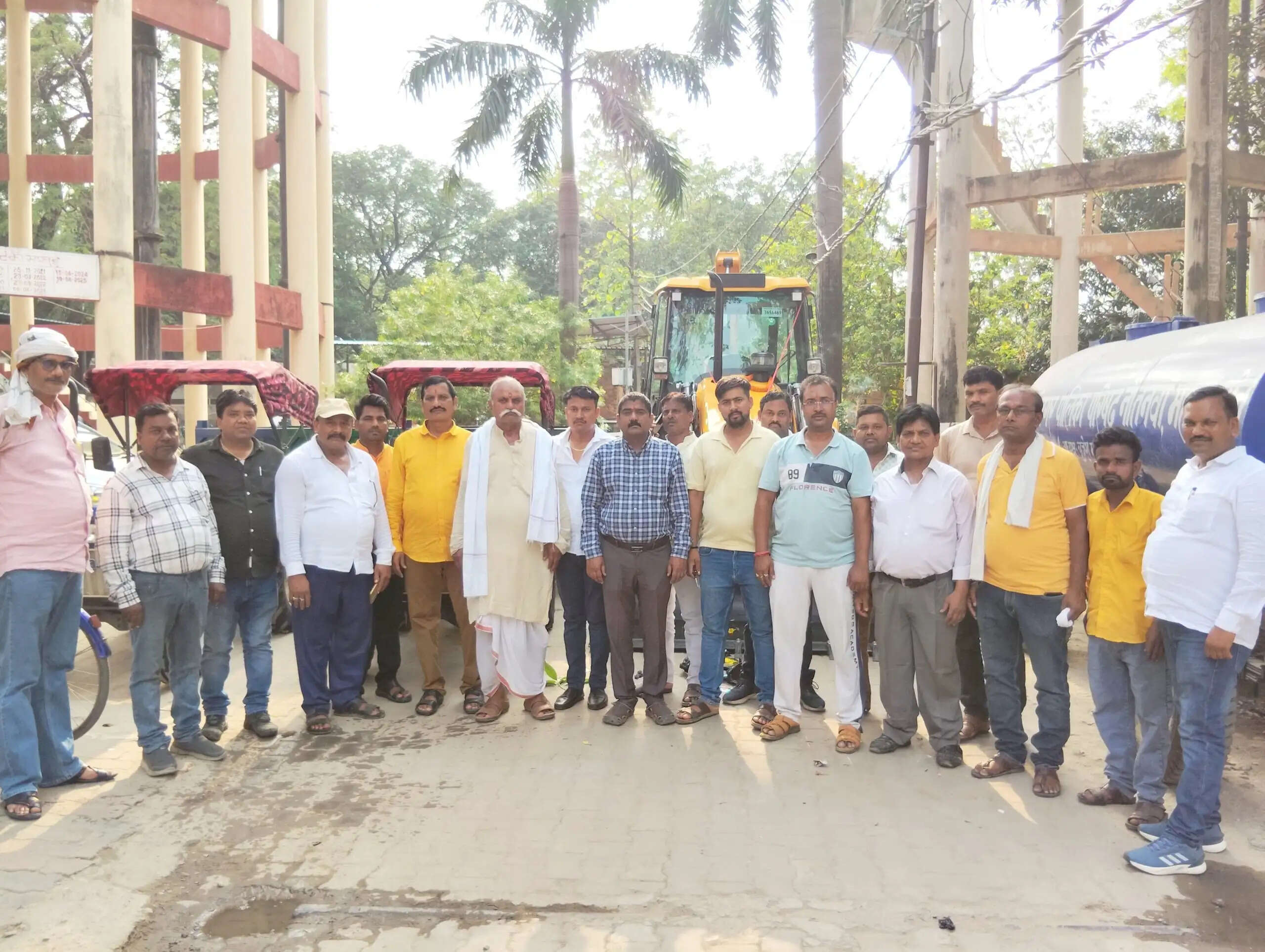नौतनवा नगर पालिका ने स्वच्छता के लिए नई मशीनें खरीदीं