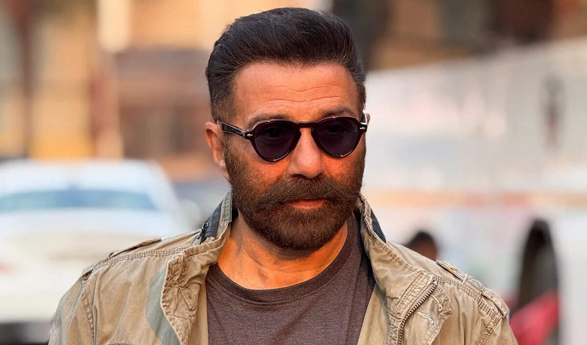 धर्मेंद्र की सेहत को लेकर फैली अफवाहों पर सनी देओल का गुस्सा