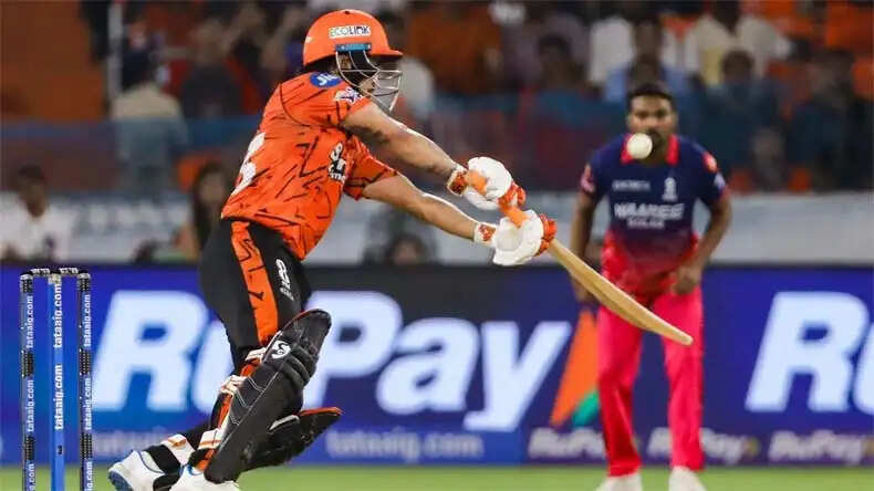 हैदराबाद ने राजस्थान को 217 रन का चुनौतीपूर्ण लक्ष्य दिया