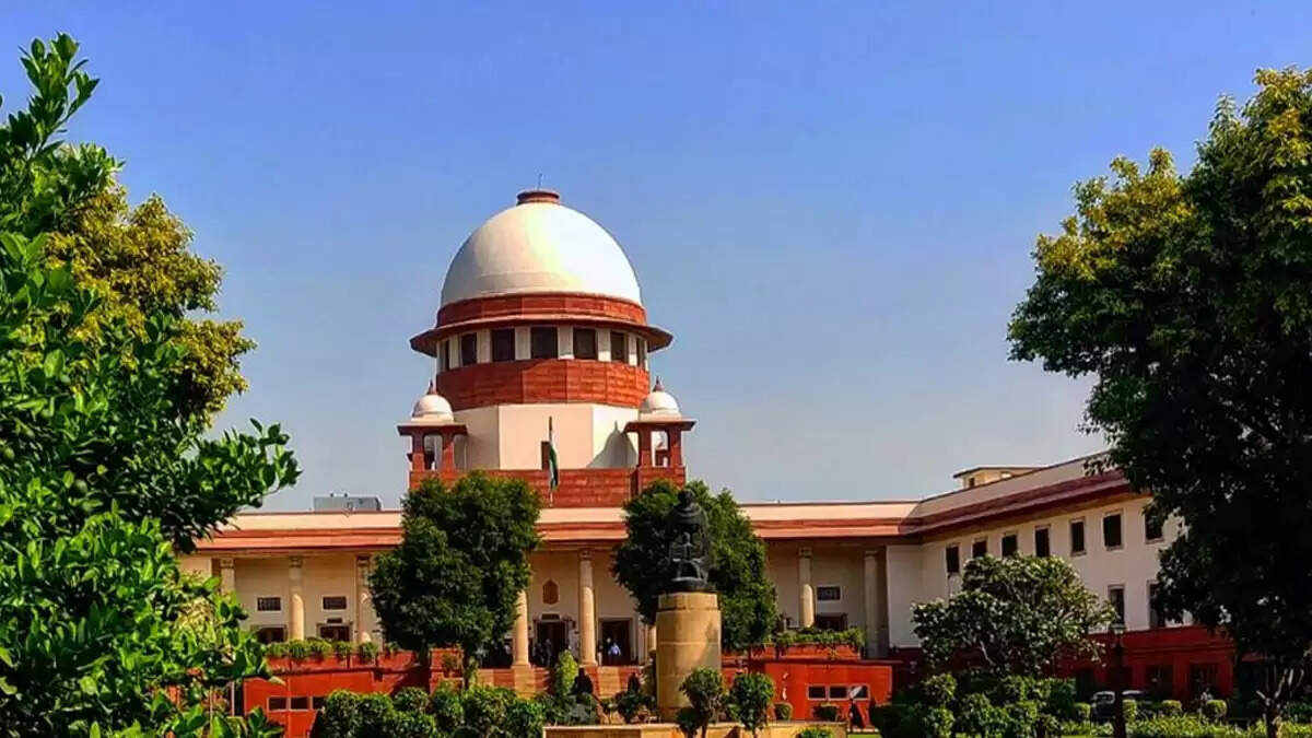 सुप्रीम कोर्ट का महत्वपूर्ण सवाल: क्या वकीलों को समन भेज सकते हैं जांच एजेंसियां?
