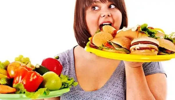जंक फूड के स्वास्थ्य पर दुष्प्रभाव: जानें क्यों करें सावधान