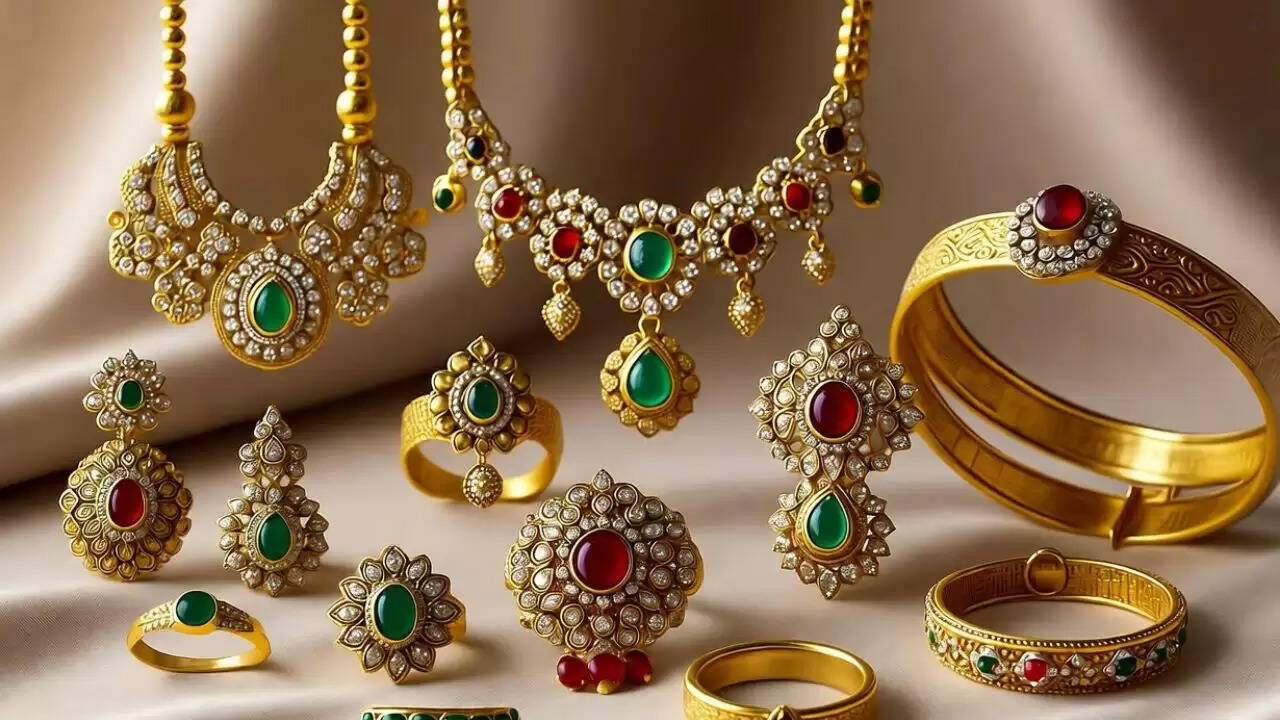 सोने और चांदी की कीमतों में गिरावट: जानें आपके शहर में रेट