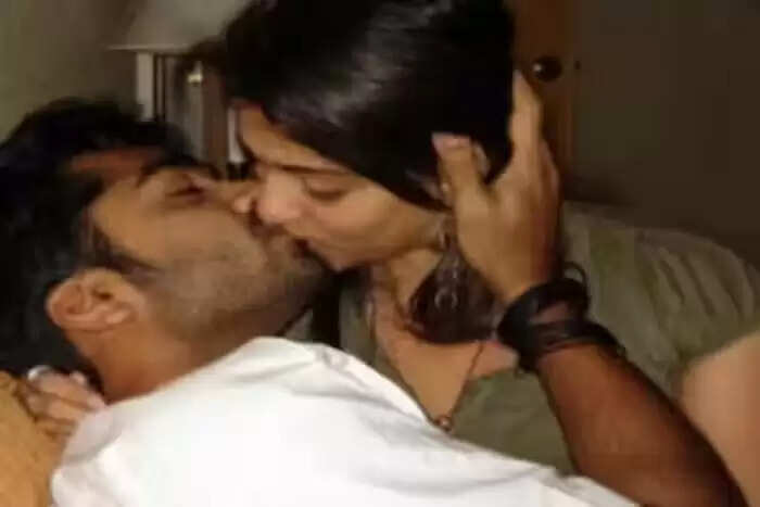 बॉलीवुड की हसीनाओं के लीक हुए MMS: विवादों की एक झलक