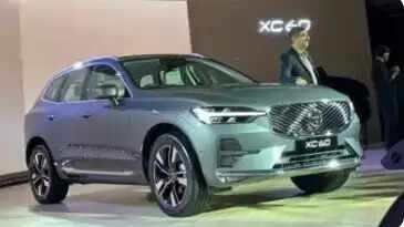 2025 वोल्वो XC60 फेसलिफ्ट SUV भारत में लॉन्च, कीमत 71.9 लाख रुपये