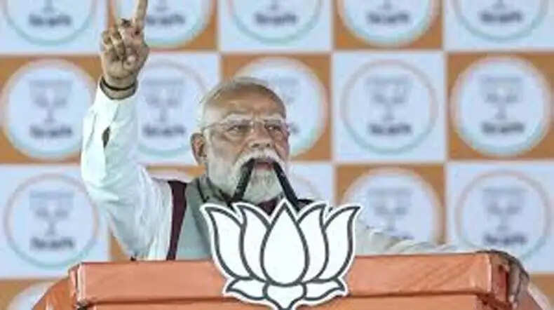 पीएम मोदी का बंगाल में परिवर्तन का आह्वान: टीएमसी का दिया बुझने वाला है