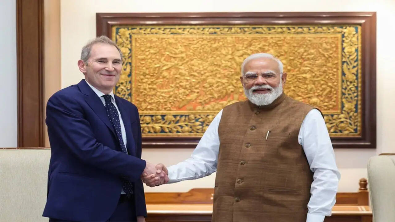 प्रधानमंत्री मोदी ने अमेज़न के 48 अरब डॉलर के निवेश का किया स्वागत