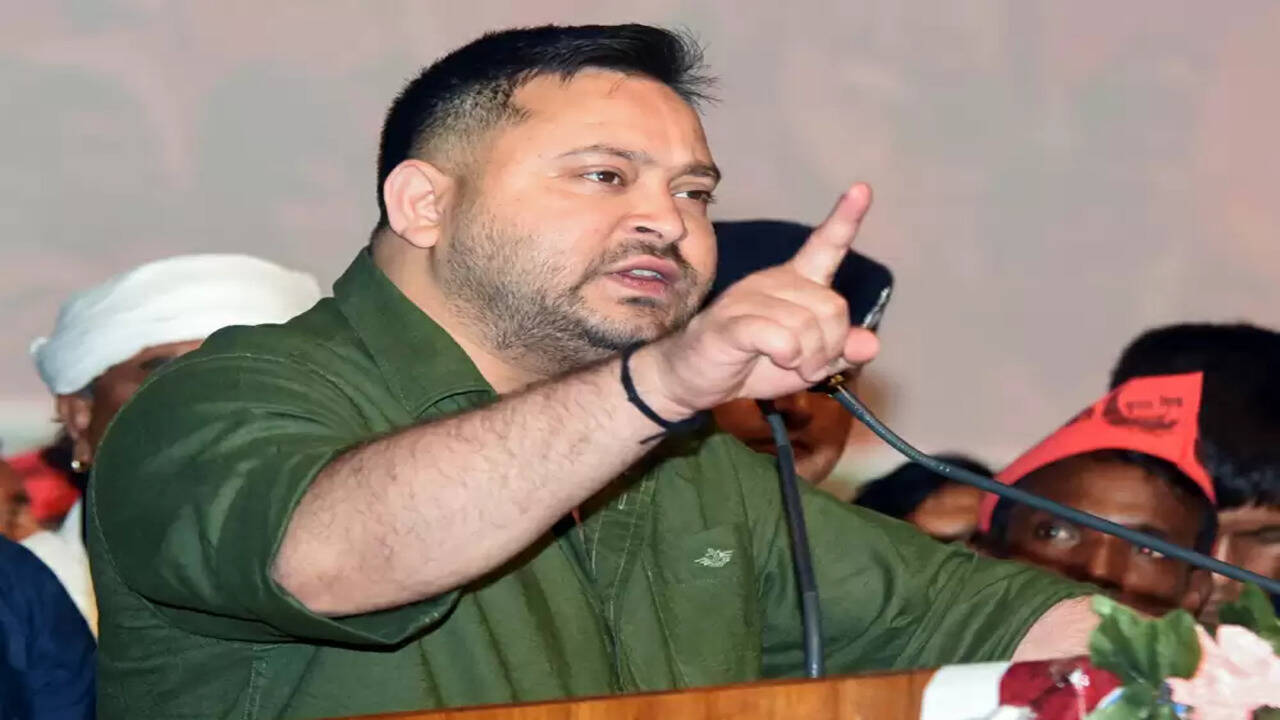 तेजस्वी यादव ने जमुई छेड़छाड़ मामले में मुख्यमंत्री से इस्तीफे की मांग की