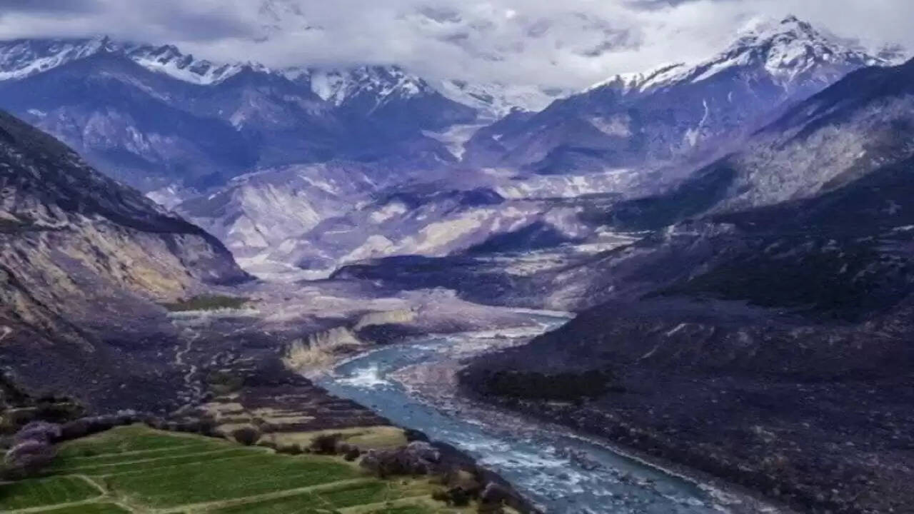 चीन का नया बांध: भारत के लिए जल संकट और सुरक्षा की नई चुनौतियाँ