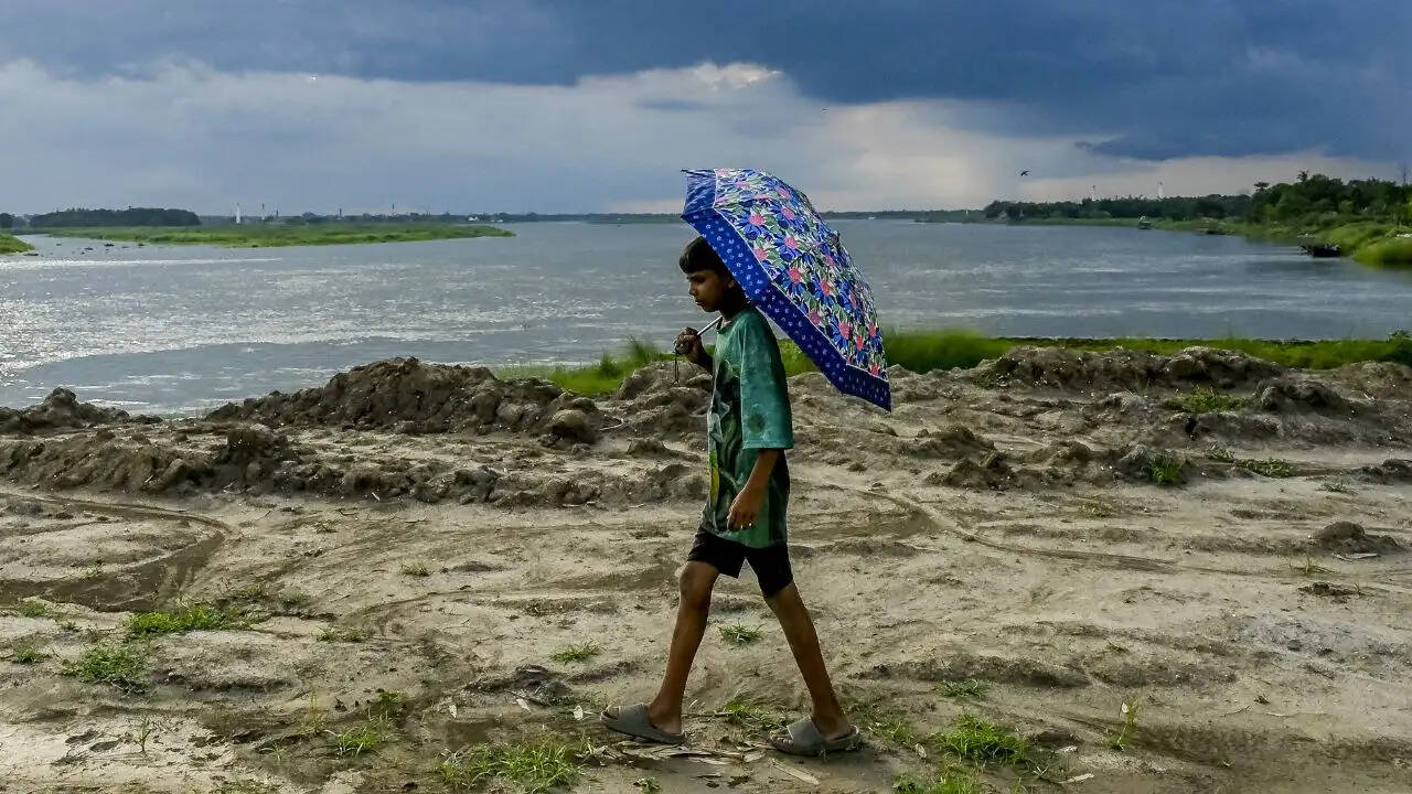उत्तर भारत में मौसम में बदलाव: राहत और बारिश की संभावना