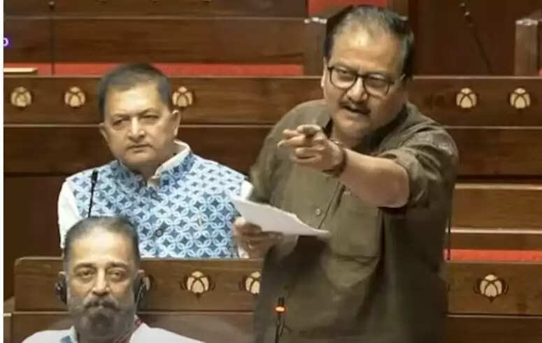 मनोज झा ने राष्ट्रीय सुरक्षा पर उठाए सवाल, सरकार की नीतियों पर कसा तंज