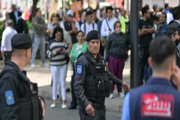 मेक्सिको सिटी में जनरेशन जेड का विरोध: अपराध और भ्रष्टाचार के खिलाफ सड़कों पर उतरे हजारों