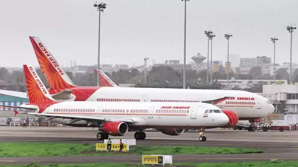 DGCA की बैठक के बाद एअर इंडिया की उड़ानों में तकनीकी जांच का आदेश