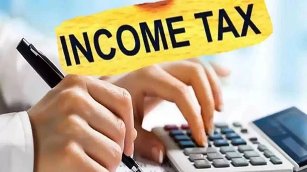 भारत में नया इनकम टैक्स कानून: क्या बदलने वाला है 2026 से?