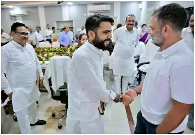 दिनेश प्रताप सिंह ने राहुल गांधी के साथ बेटे की तस्वीर पर दी सफाई