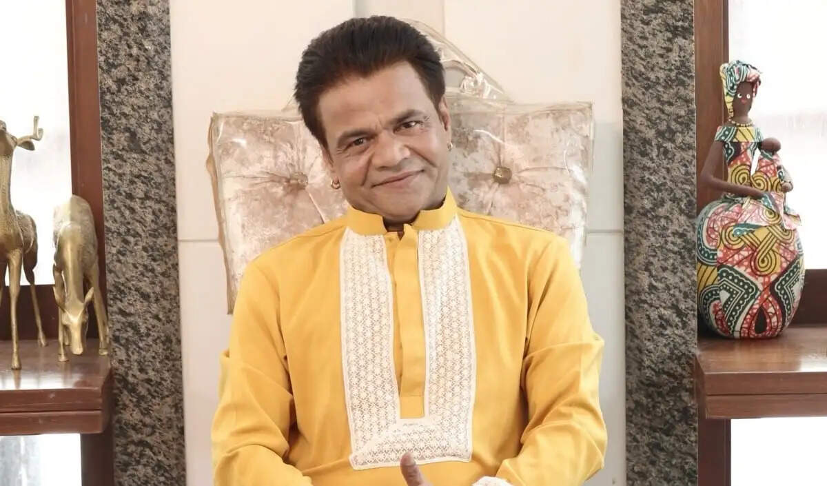 राजपाल यादव ने सौरभ द्विवेदी के समर्थन में उठाई आवाज, फैंस को दी समझदारी की सलाह