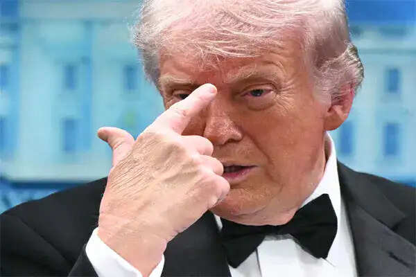 ट्रंप की ईरान को धमकी: तीन दिन में समझौता न होने पर पाइपलाइनों को करेंगे तबाह