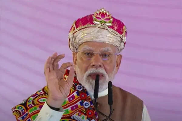 प्रधानमंत्री मोदी ने महिलाओं के स्वास्थ्य के लिए शुरू किया 'स्वस्थ नारी सशक्त परिवार' अभियान