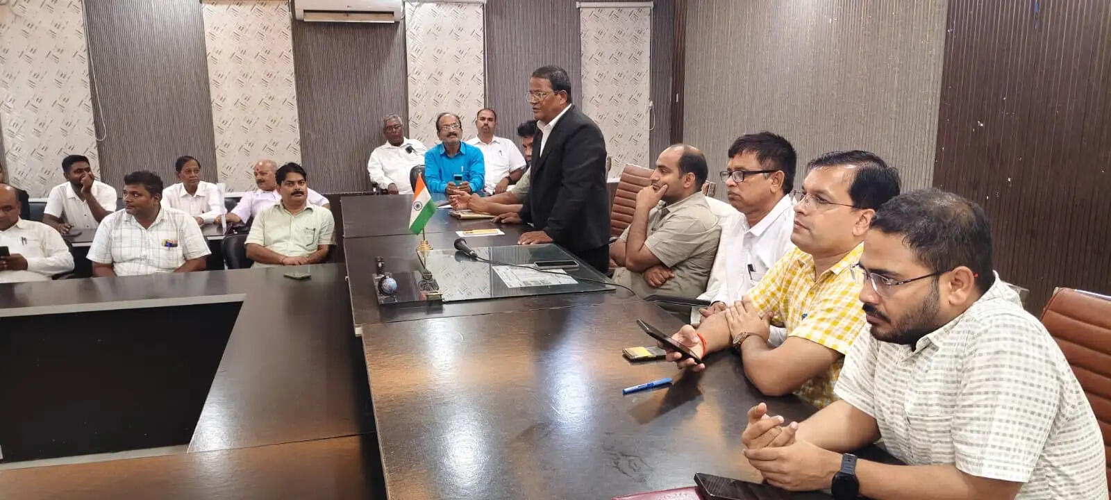 नौतनवा तहसील में एसडीएम कुणाल का स्वागत समारोह आयोजित