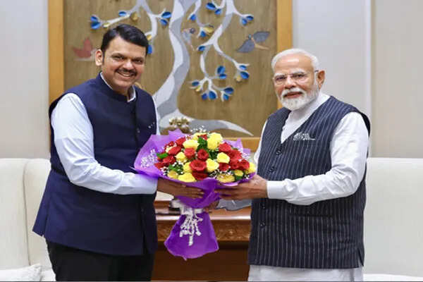 मुख्यमंत्री देवेंद्र फडणवीस के जन्मदिन पर नेताओं ने दी शुभकामनाएं
