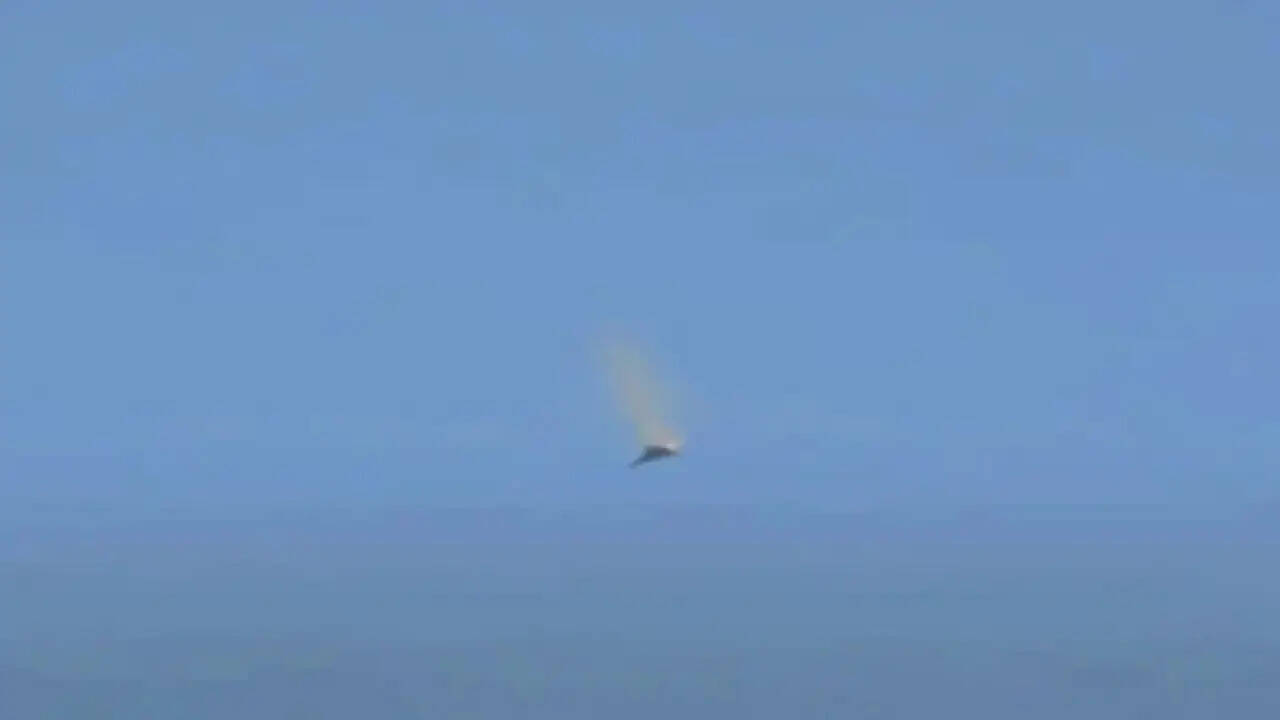 ईरान का बड़ा दावा: क्या F-15 लड़ाकू विमान को गिराया गया?