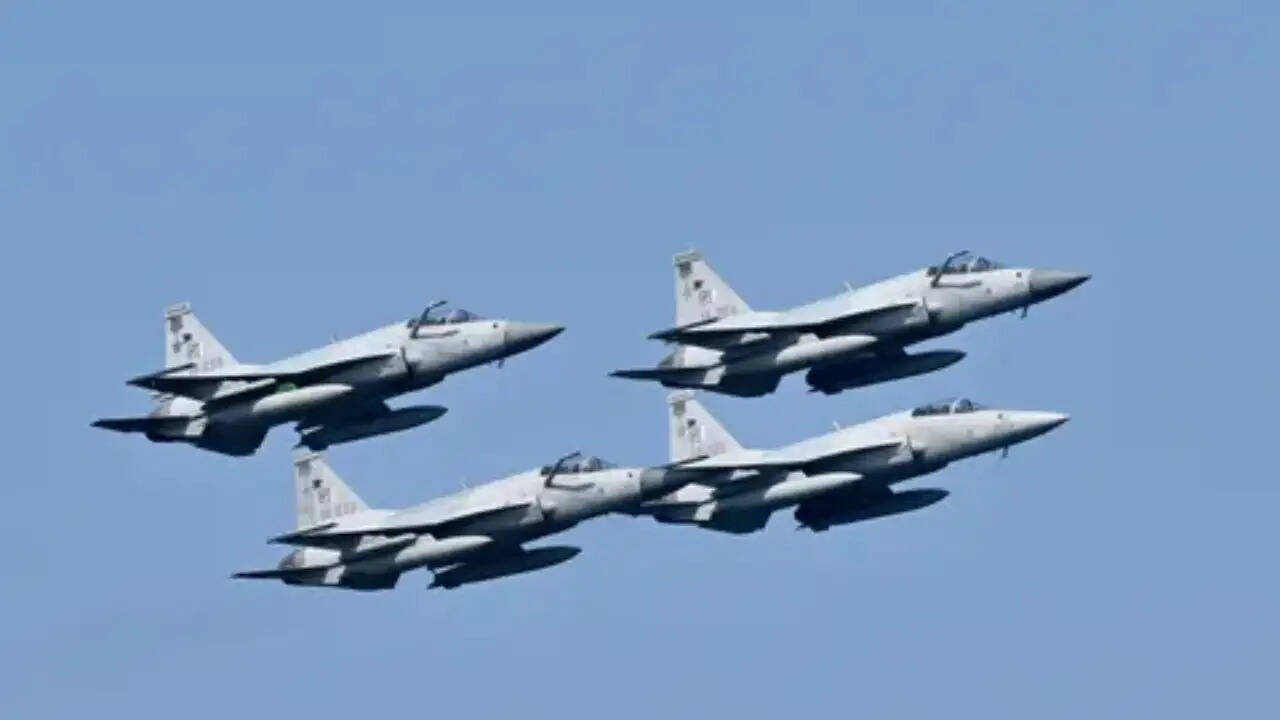 ईरान का बड़ा दावा: क्या अमेरिकी लड़ाकू विमान को किया गया निशाना?