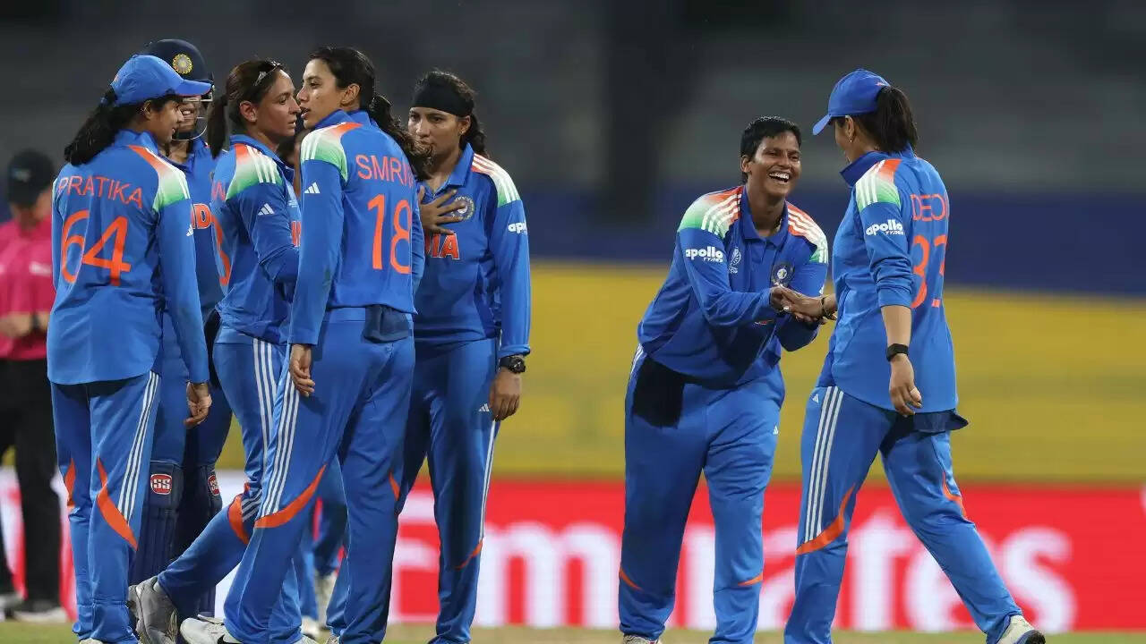भारतीय महिला क्रिकेट टीम ने पाकिस्तान को हराकर वर्ल्ड कप में बनाई नई स्थिति