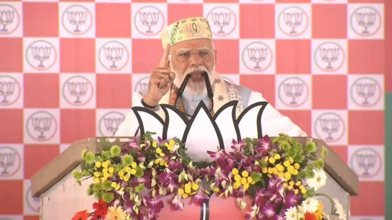 पीएम मोदी का कांग्रेस-राजद गठबंधन पर तीखा हमला