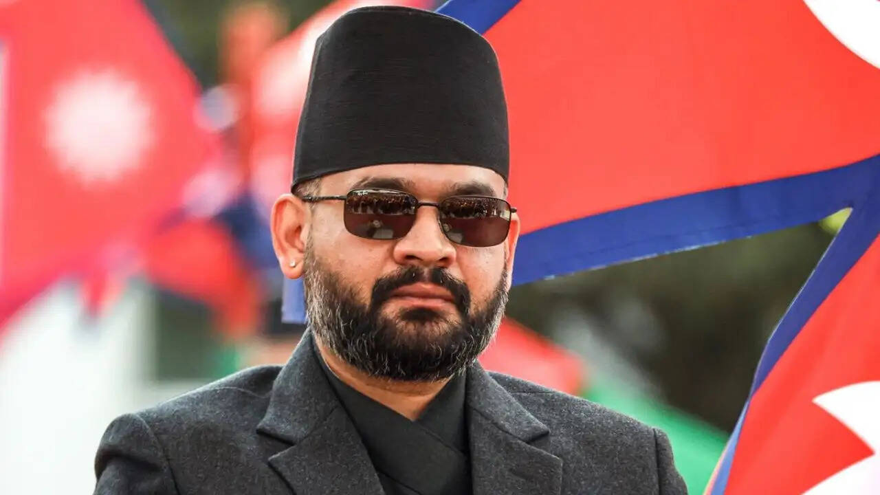 नेपाल में नई सरकार के सख्त नियम: भारतीय गाड़ियों और सीमा व्यापार पर प्रभाव