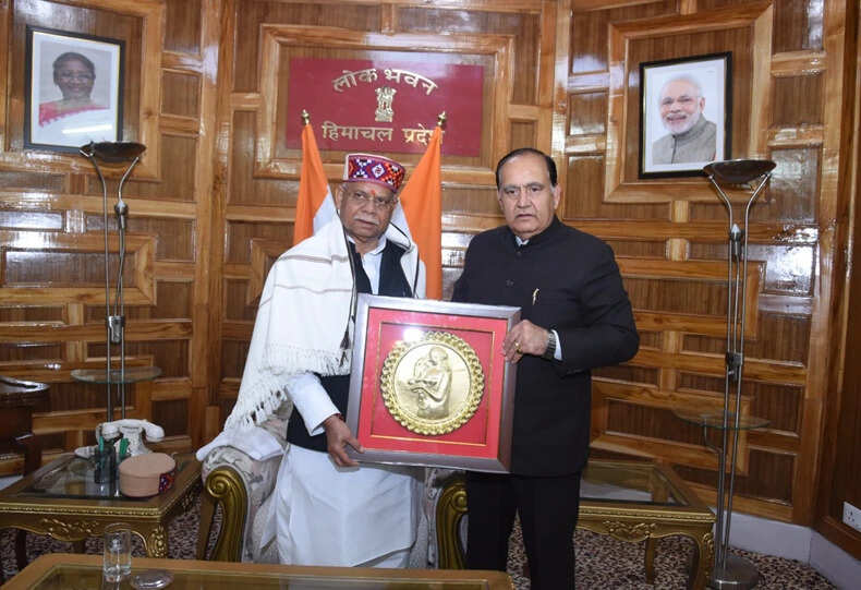 कुलदीप सिंह पठानिया ने राज्यपाल शिव प्रताप शुक्ल को दी बधाई