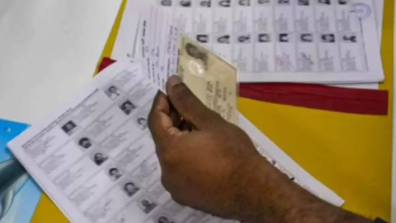 बिहार विधानसभा चुनाव 2025: ड्राफ्ट वोटर लिस्ट पर राजनीतिक दलों की चुप्पी