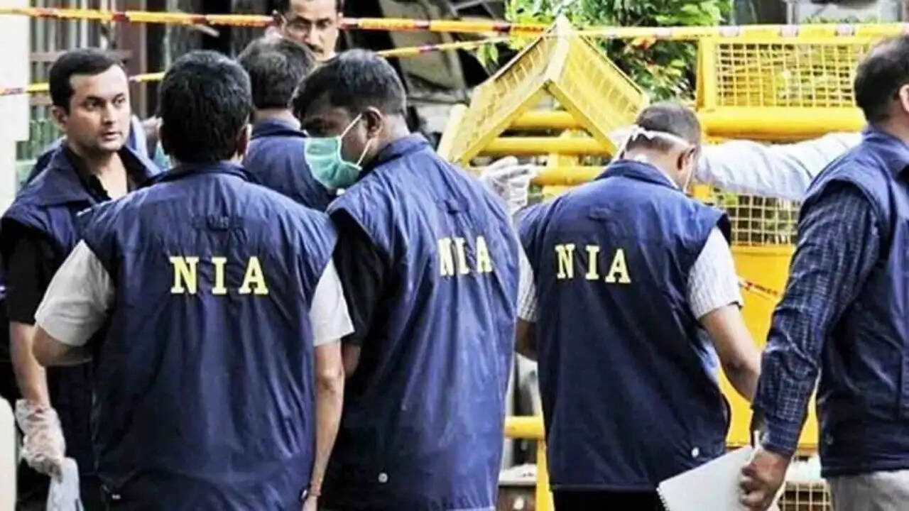 NIA की बड़ी कार्रवाई: पाकिस्तान से जुड़े आतंकी नेटवर्क का भंडाफोड़