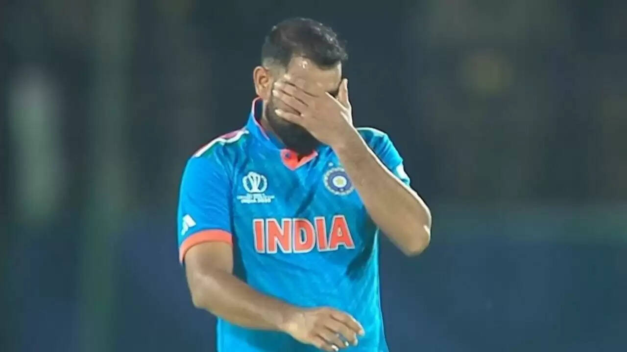 Mohammed Shami की उम्र पर उठे सवाल, क्या है सच?